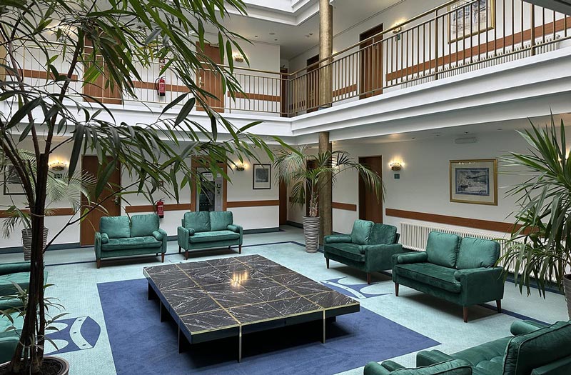 Atrium5c