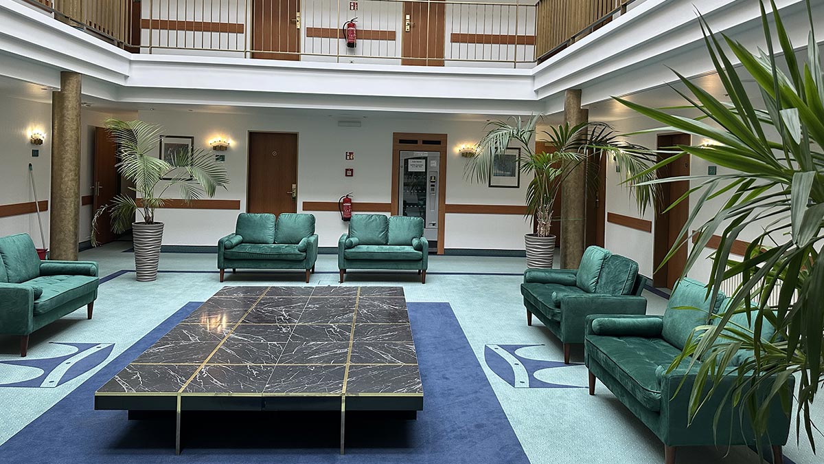 Atrium6