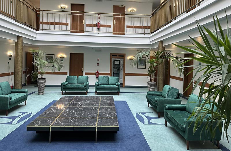 Atrium6c
